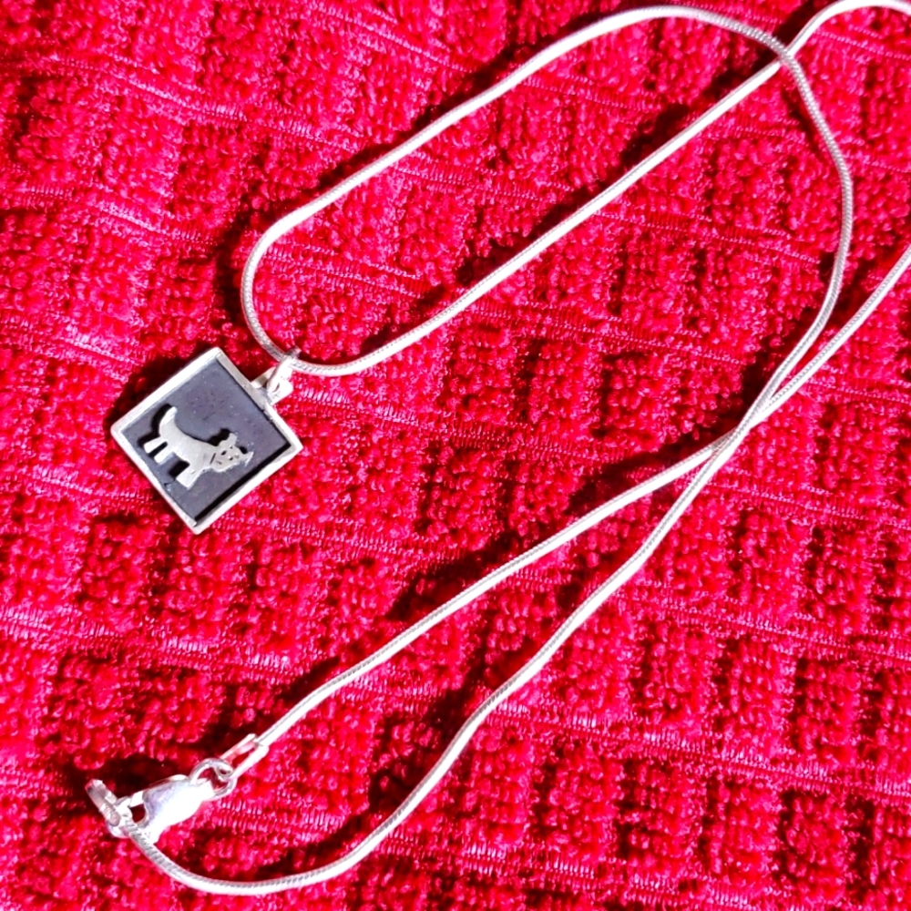 Liz Kain Jewelery Silver Necklace with Dog Charm                       (BIN 008) - Picture 4 of 4